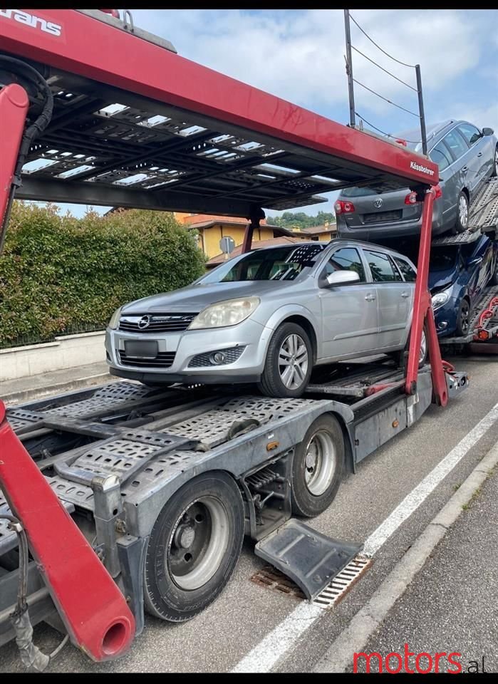 2007' Opel Astra photo #2