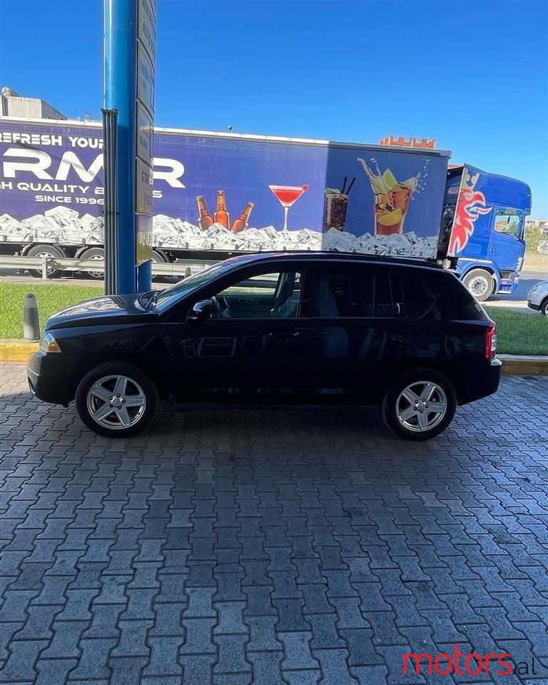 2008' Jeep Compass photo #5