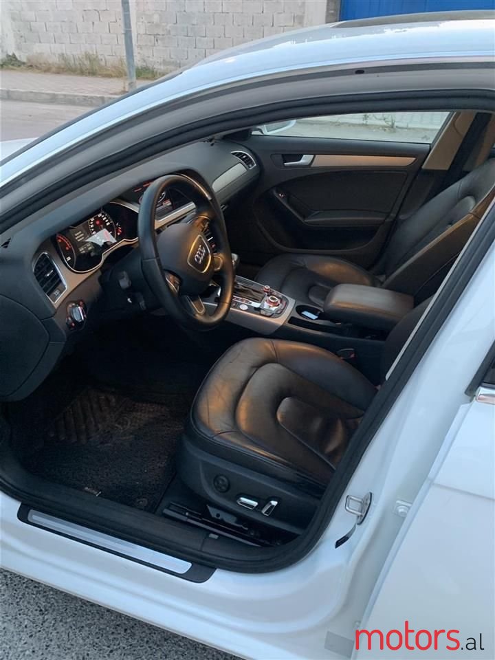 2011' Audi A4 photo #5