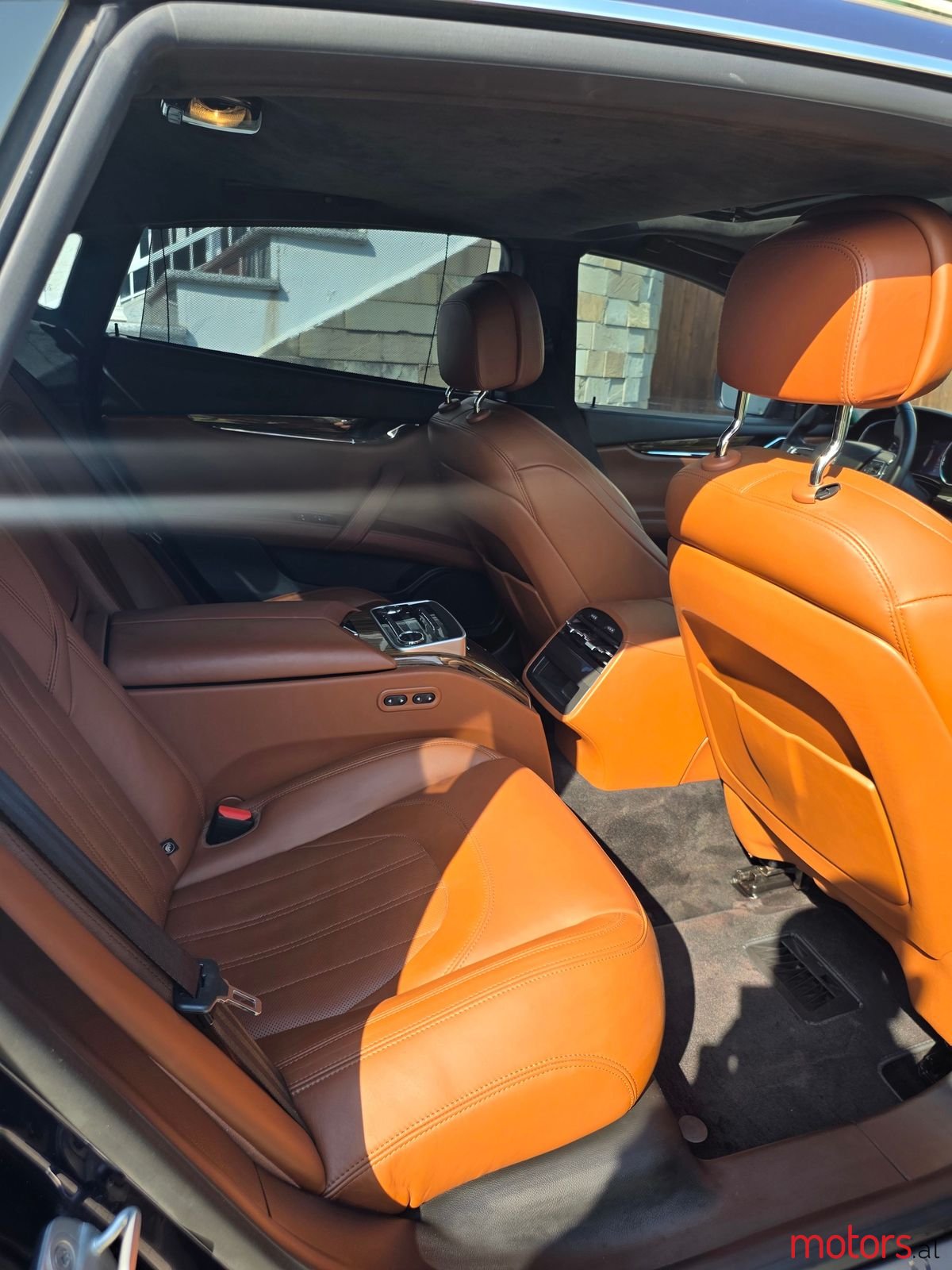 2015' Maserati Quattroporte photo #3