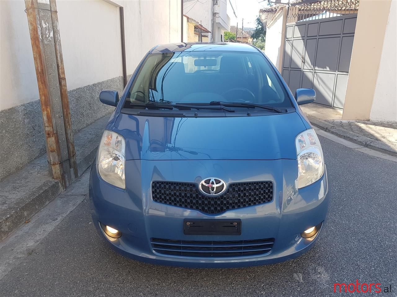 2007' Toyota Yaris photo #1