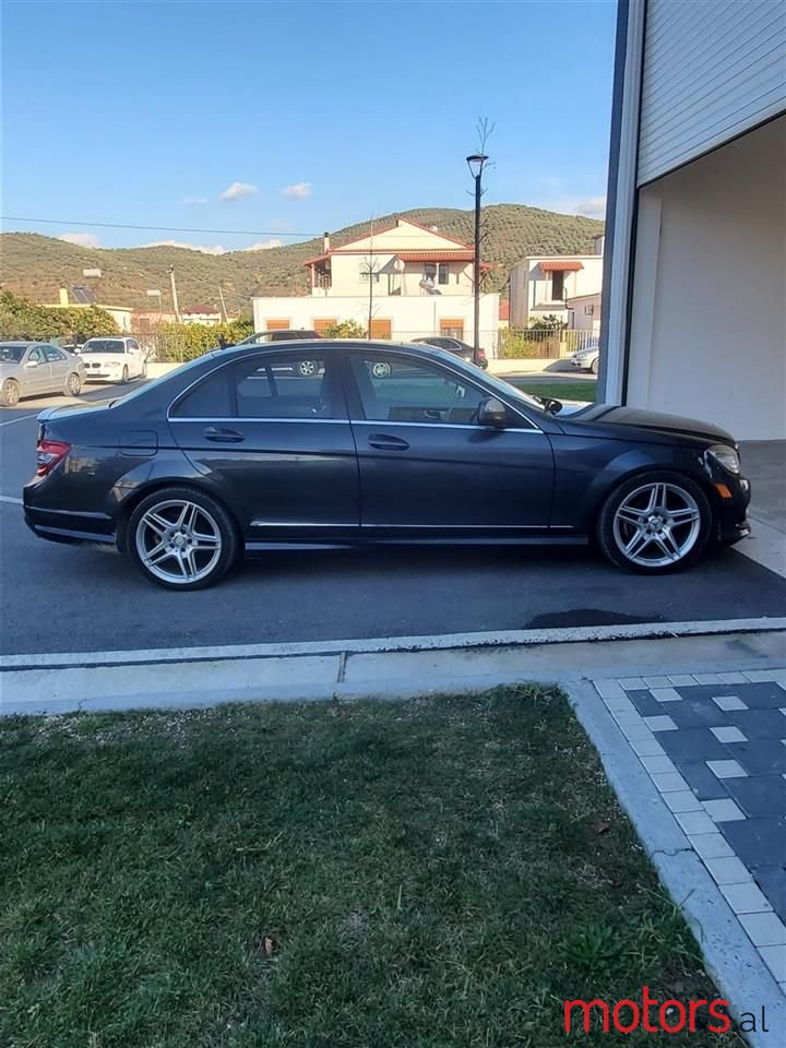 2008' Mercedes-Benz C 300 photo #1