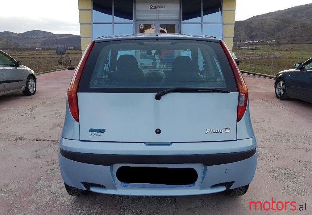 2002' Fiat Punto photo #2