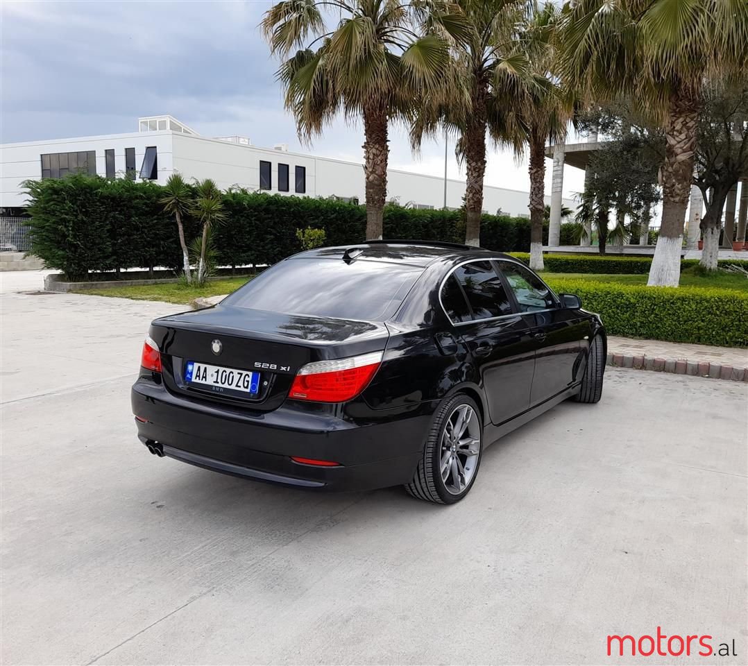 2009' BMW 530 photo #5