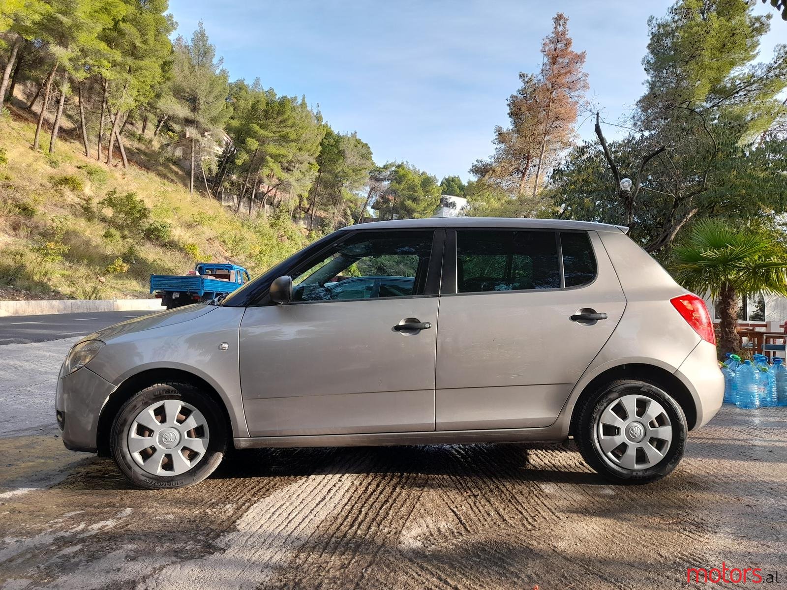 2008' Skoda Fabia photo #1