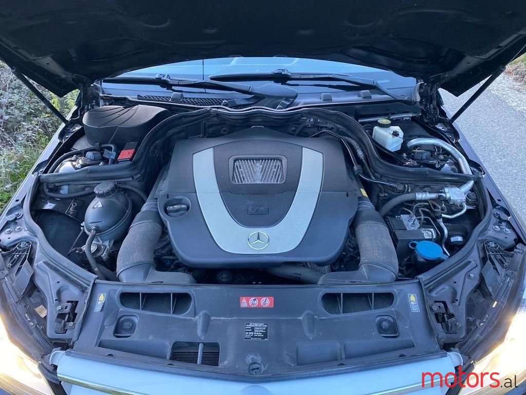 2012' Mercedes-Benz C 300 photo #6