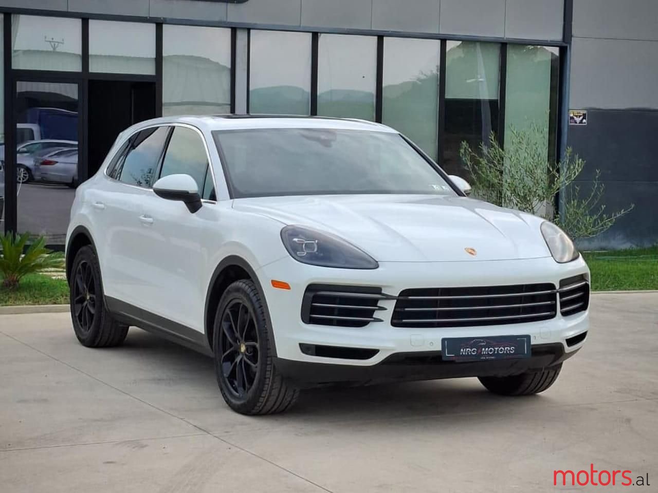 2019' Porsche Cayenne photo #4