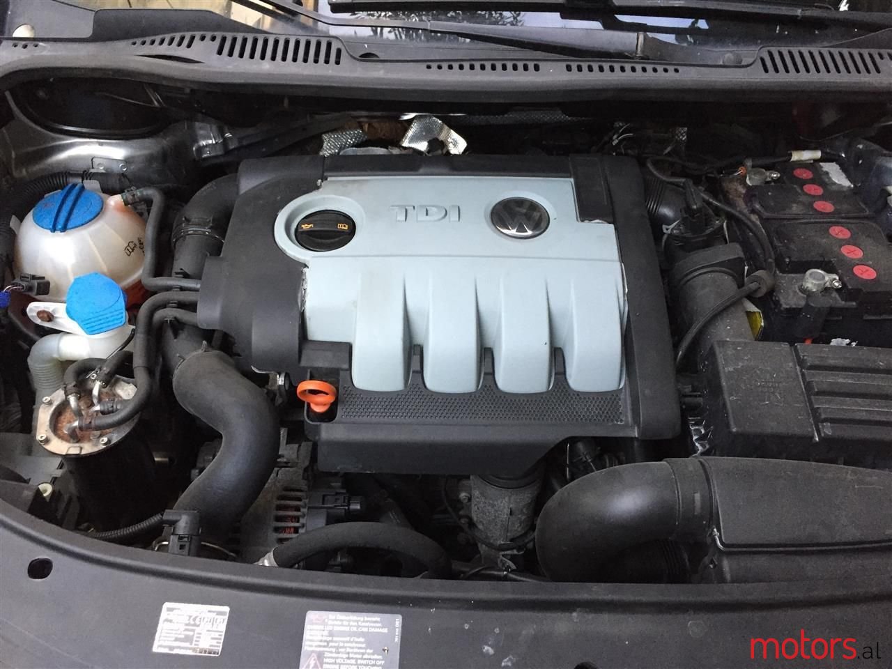 2007' Volkswagen Touran photo #5