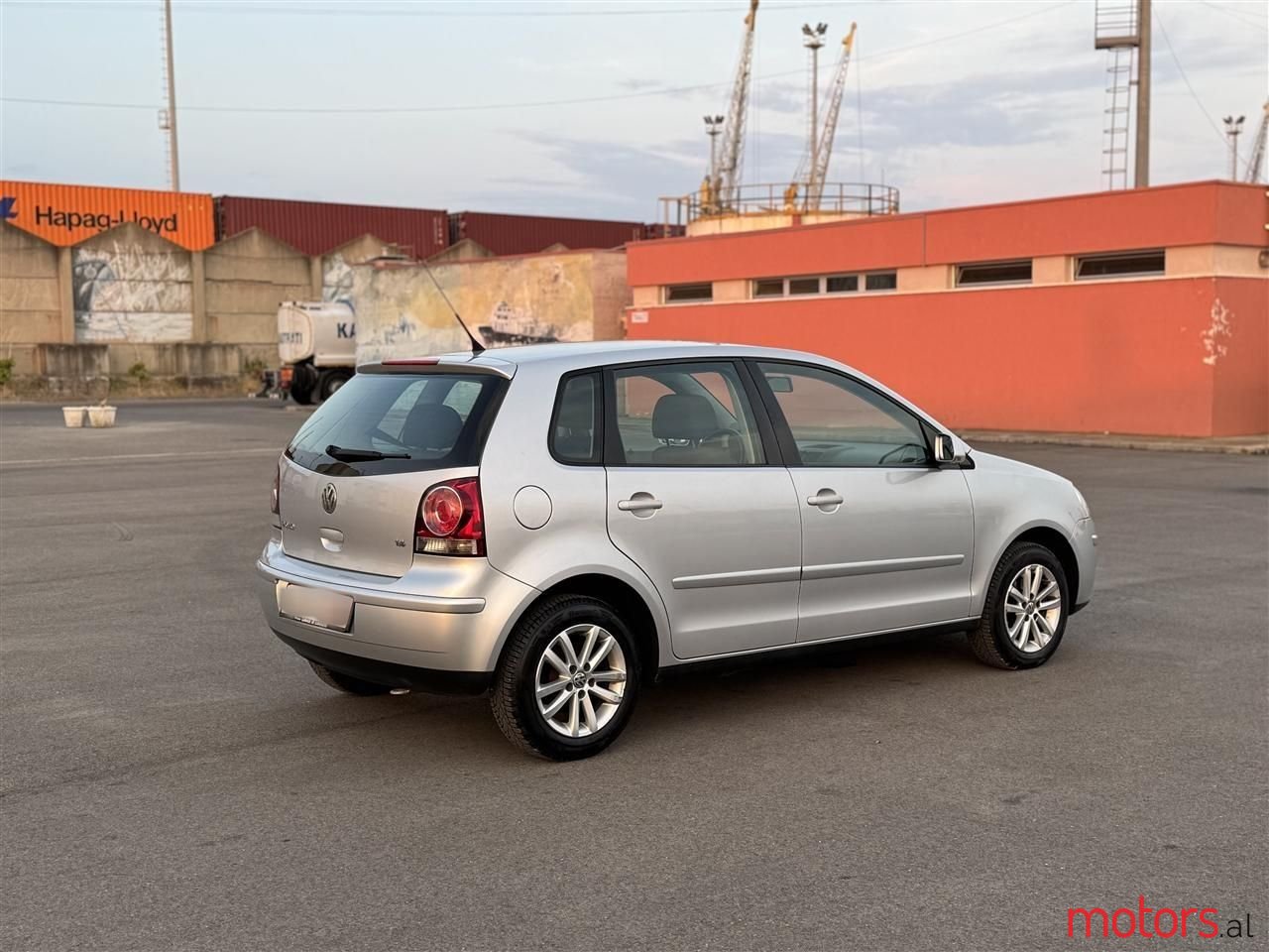 2009' Volkswagen Polo photo #3