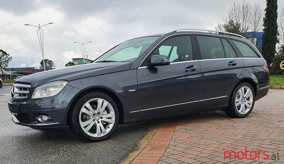 2008' Mercedes-Benz 220 photo #4