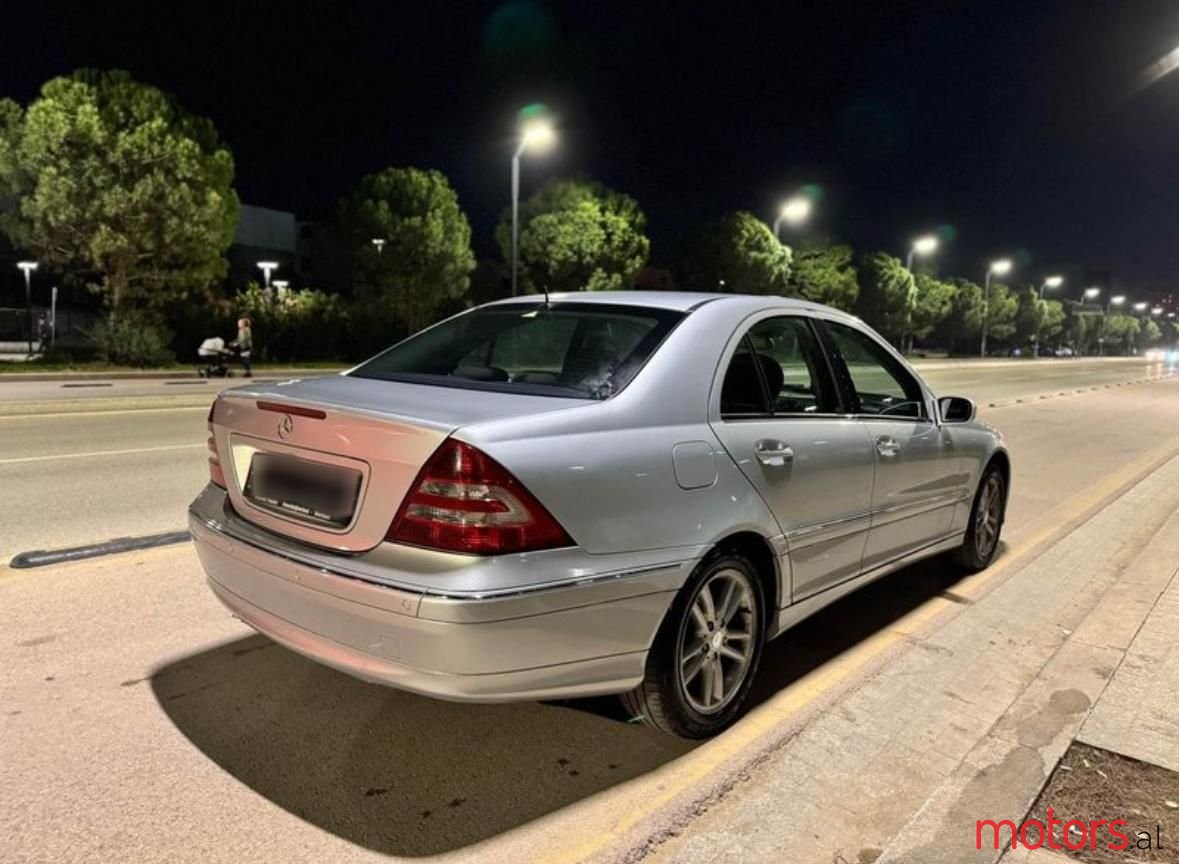 2006' Mercedes-Benz C 220 photo #2