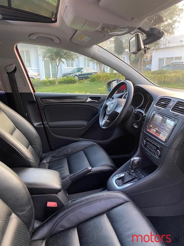 2012' Volkswagen Golf photo #4