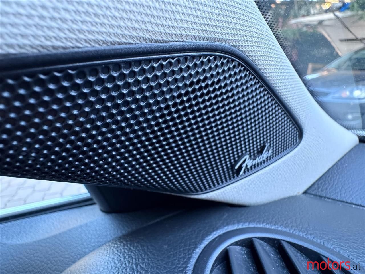 2012' Volkswagen Jetta photo #5