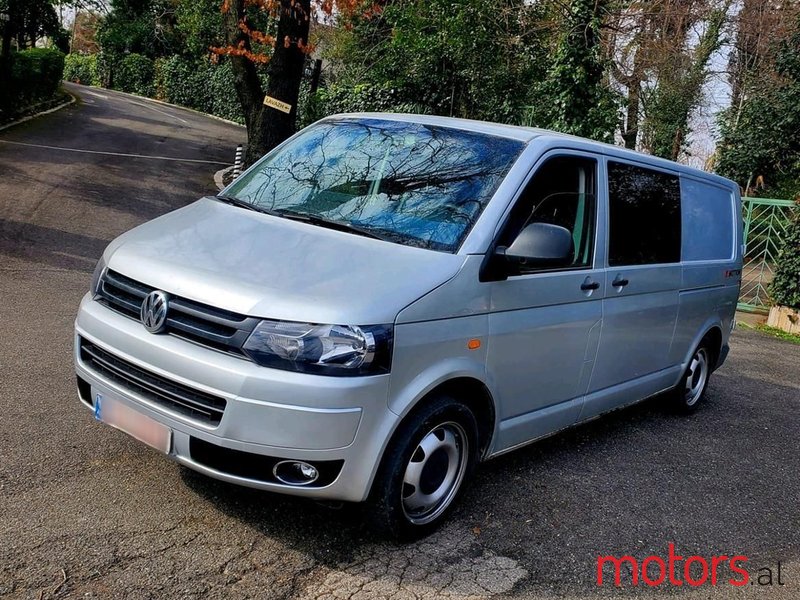 2015' Volkswagen T5 Transporter photo #1
