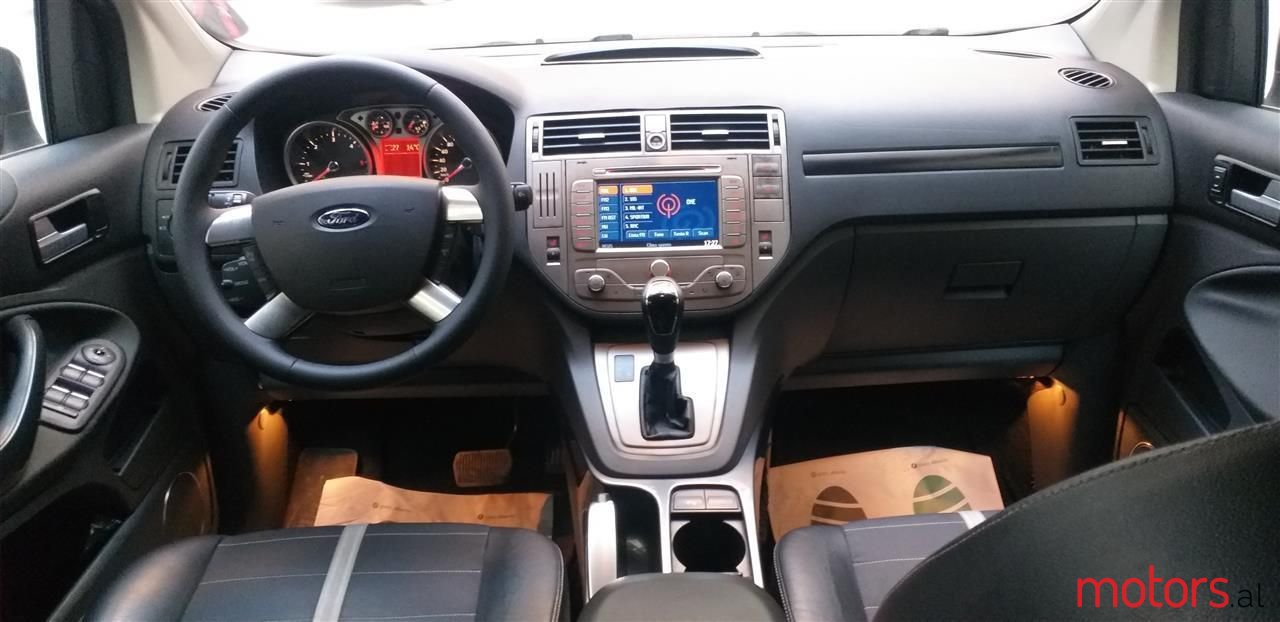 2011' Ford Kuga photo #2