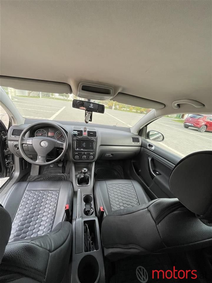 2005' Volkswagen E-Golf photo #6