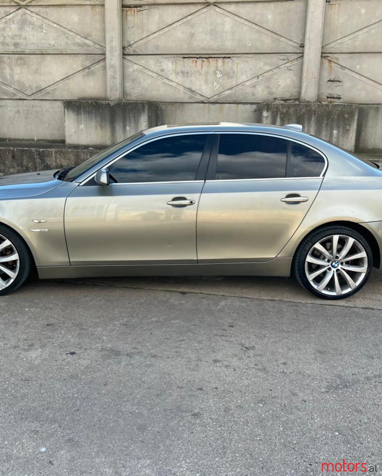 2004' BMW 530 photo #4