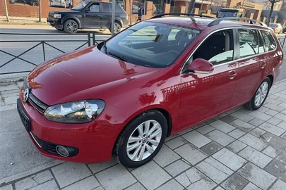 2011' Volkswagen Golf