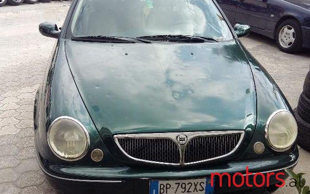 2000' Lancia Lybra photo #1