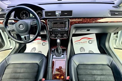 2013' Volkswagen Passat