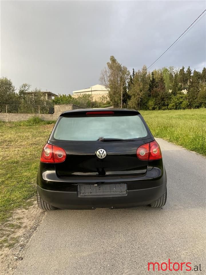 2006' Volkswagen Golf photo #2