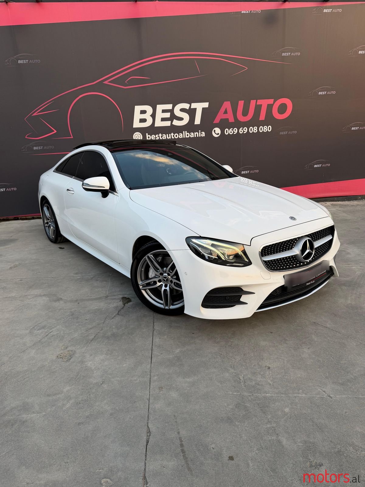 2017' Mercedes-Benz E 220 photo #1