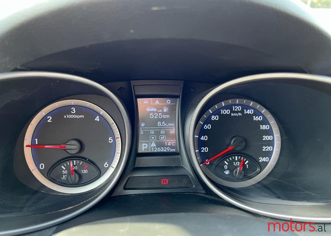 2014' Hyundai Santa Fe photo #4