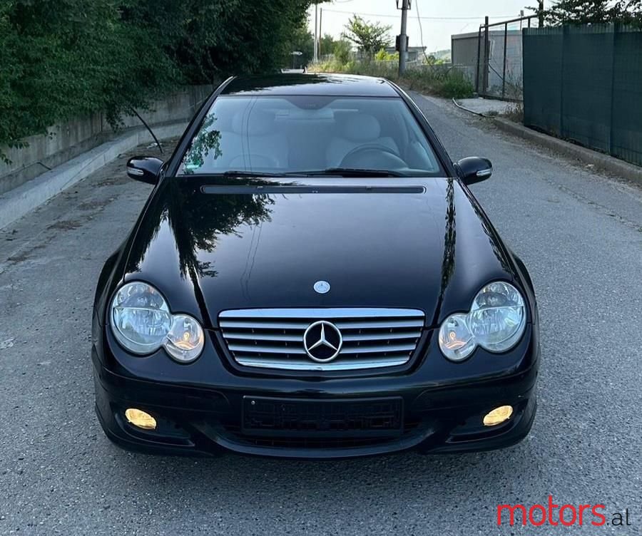 2005' Mercedes-Benz C 200 photo #6