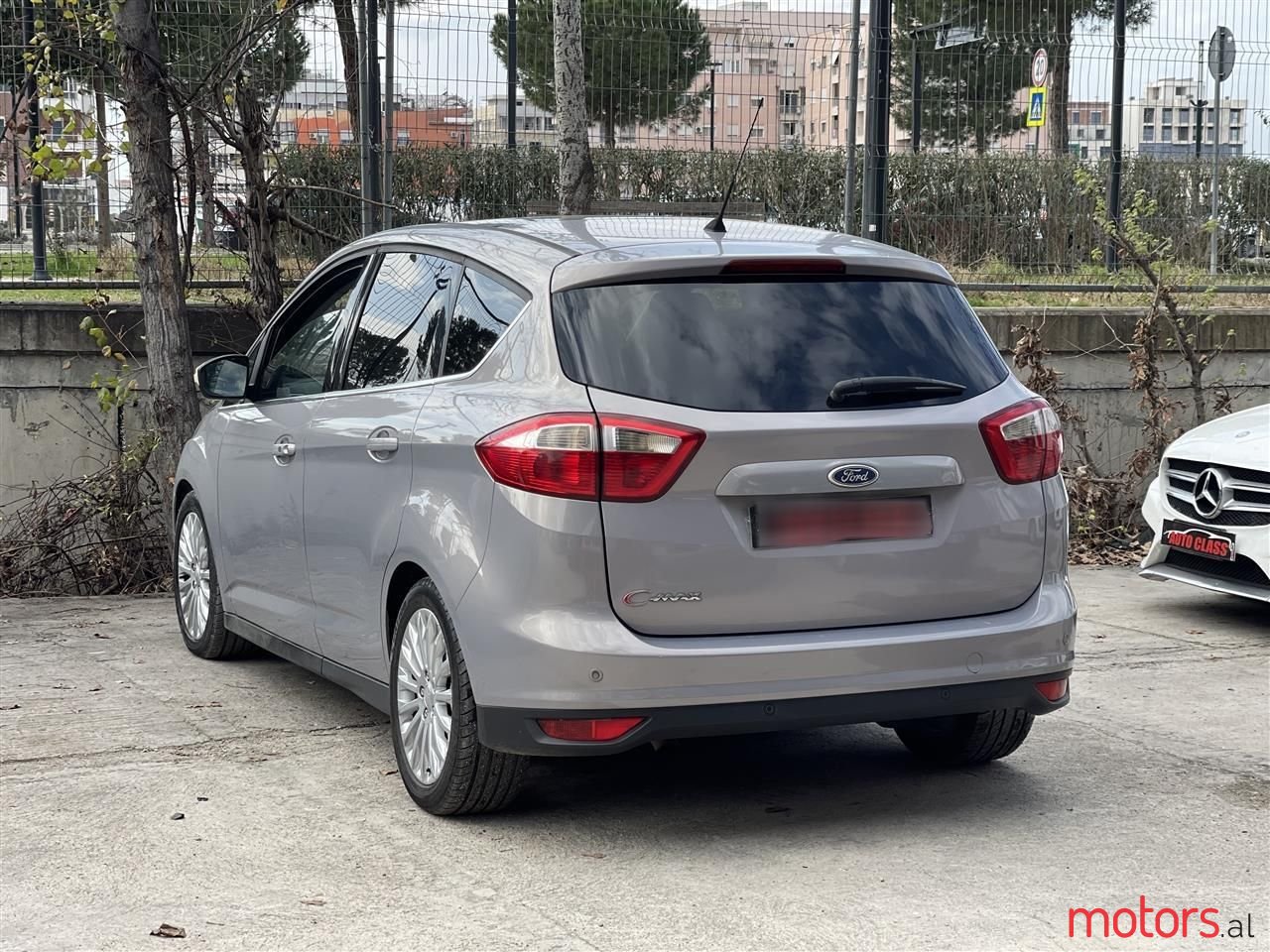 2011' Ford C-MAX photo #4