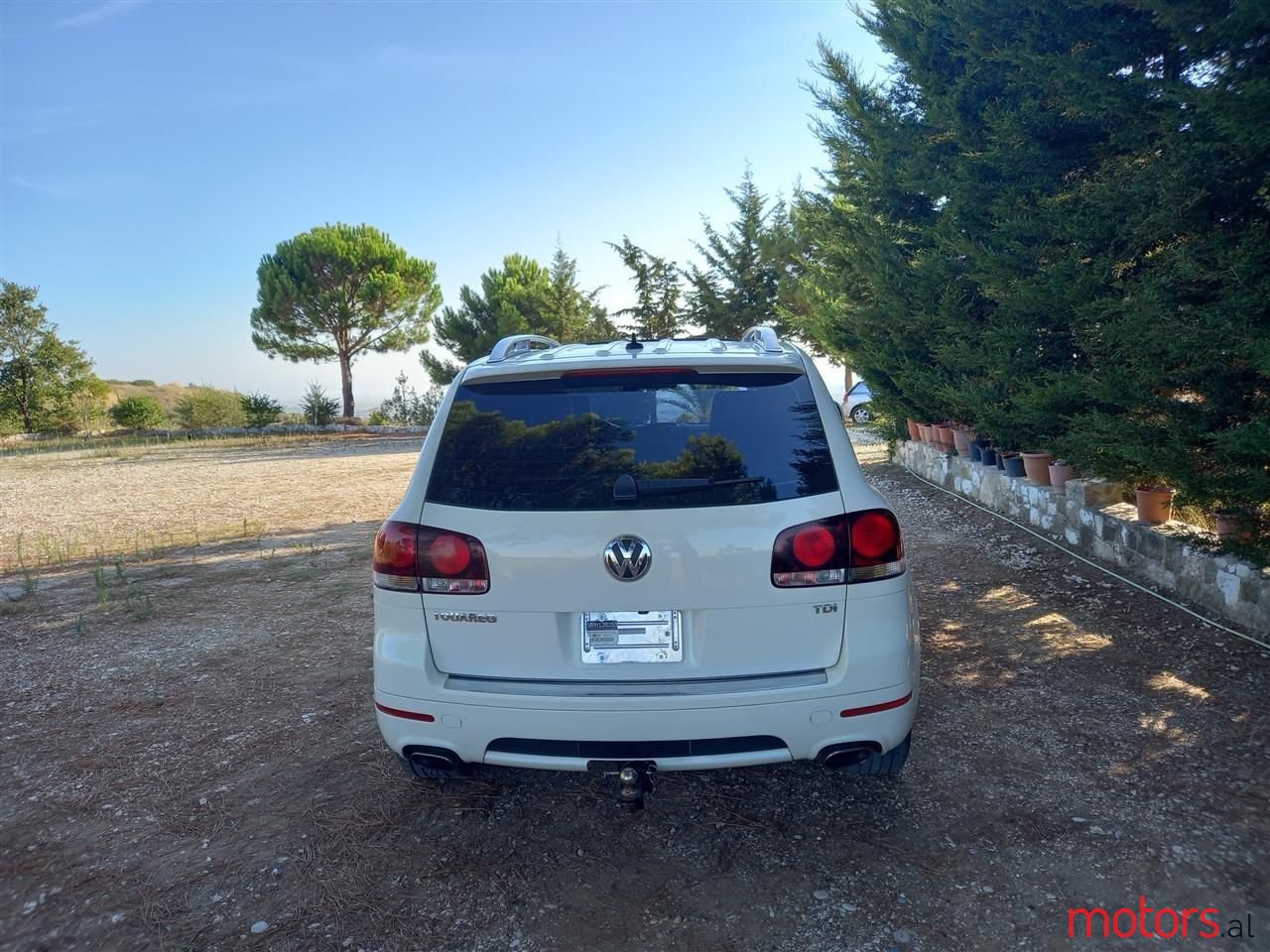 2010' Volkswagen Touareg photo #6