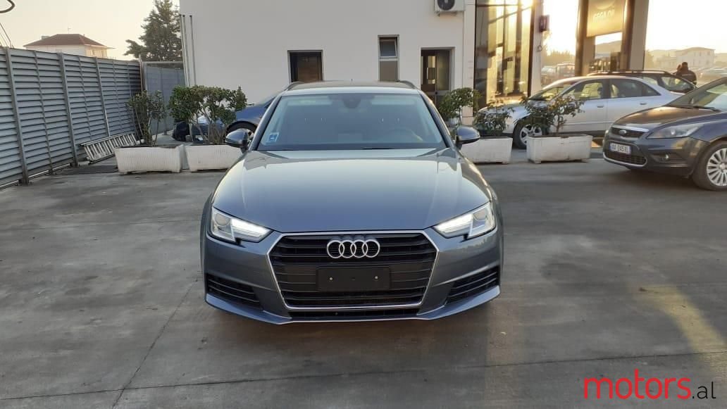 2017' Audi A4 photo #2