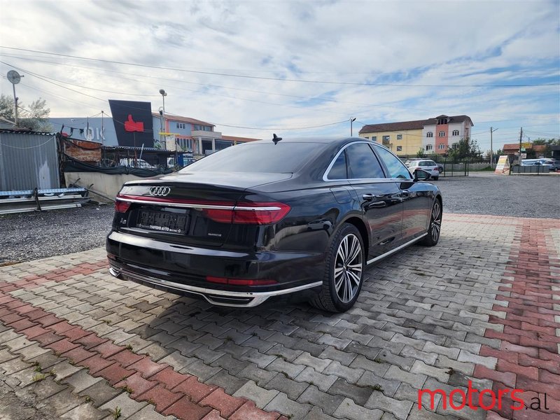 2018' Audi A8 photo #4