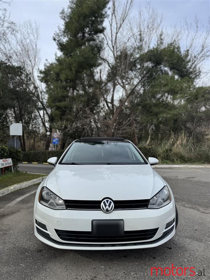 2016' Volkswagen Golf photo #3