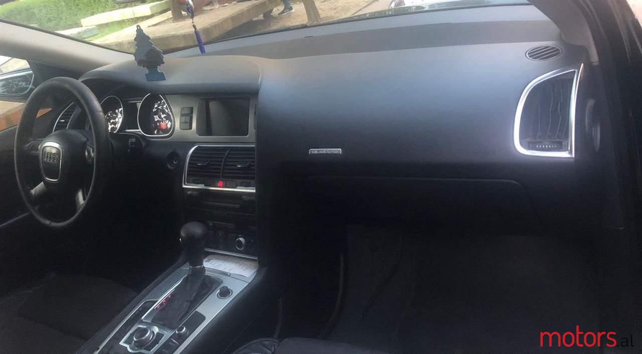 2008' Audi Q7 photo #4