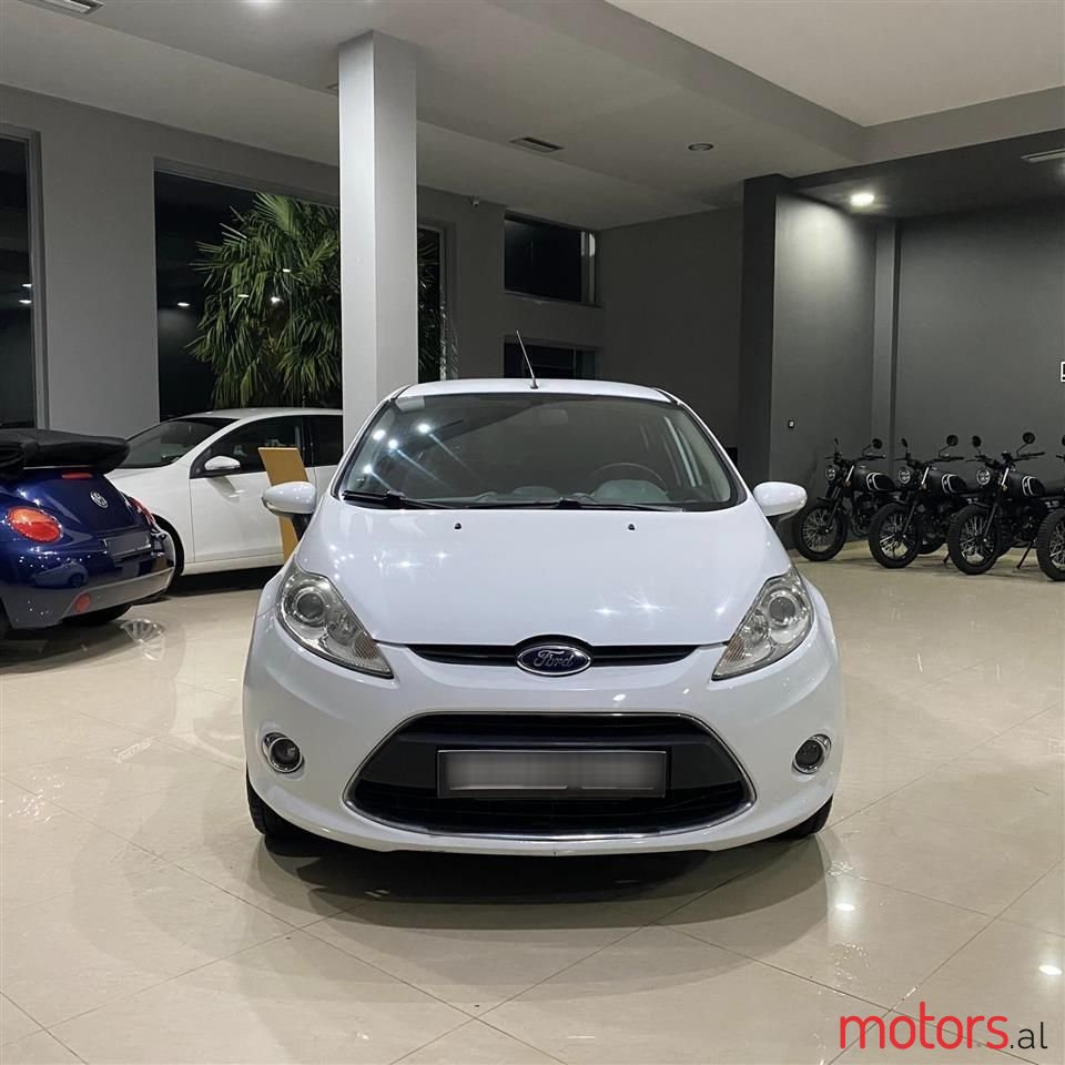 2011' Ford Fiesta photo #2