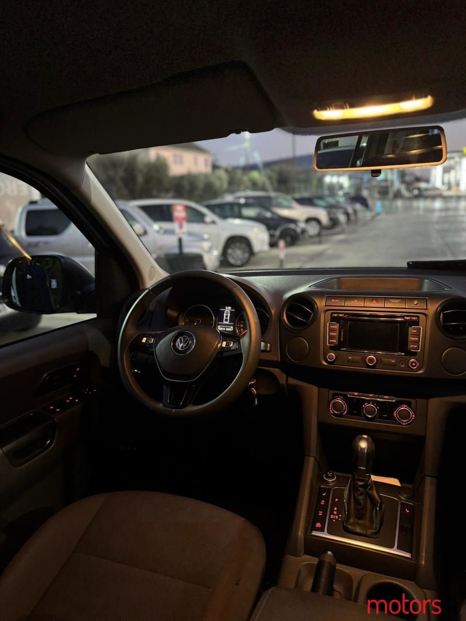 2016' Volkswagen Amarok photo #1