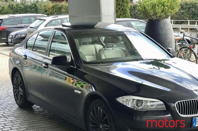 2012' BMW 520 photo #1