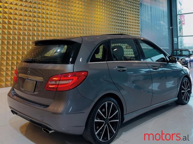 2014' Mercedes-Benz B 250 photo #4