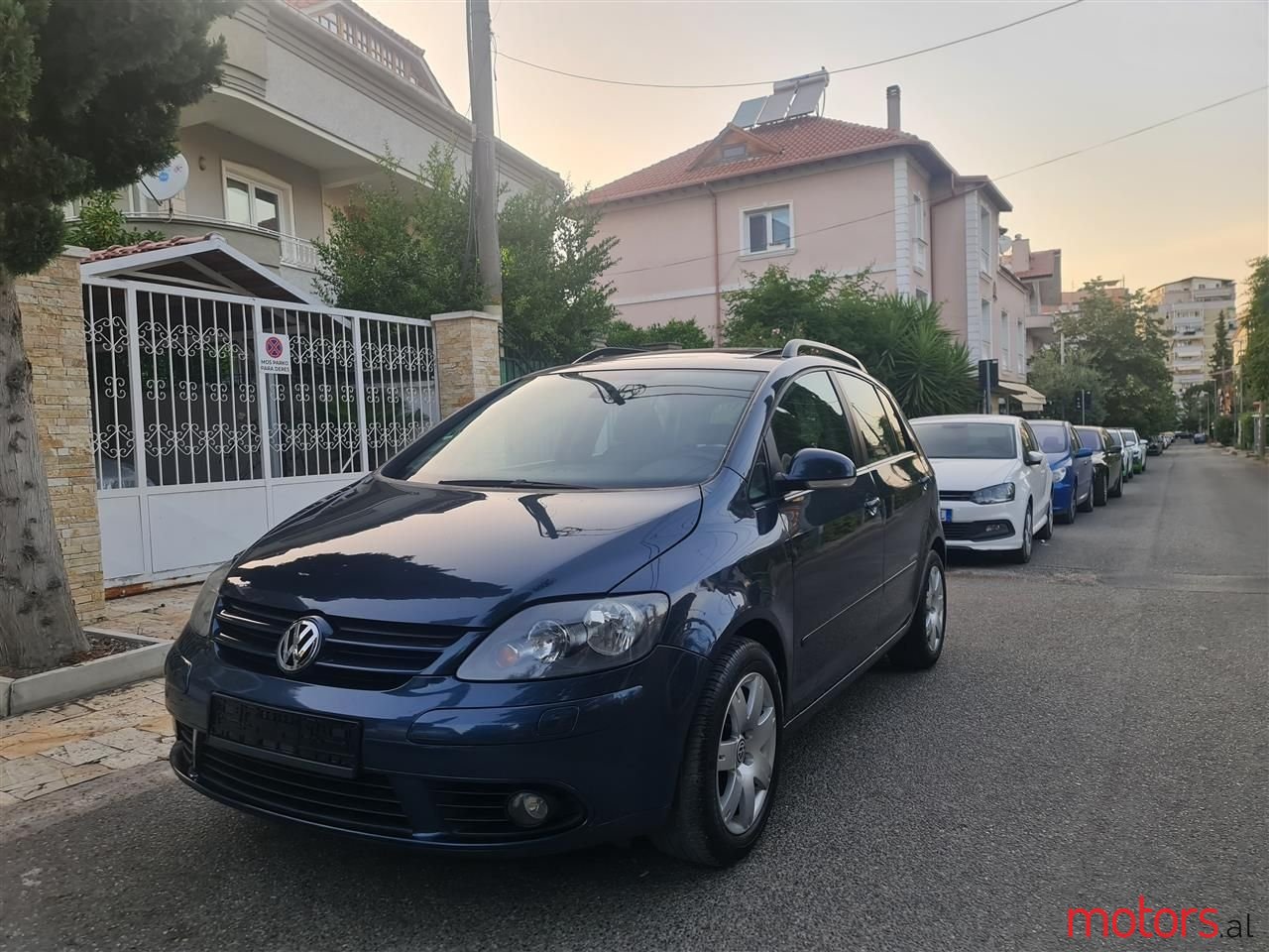 2008' Volkswagen Golf Plus photo #1