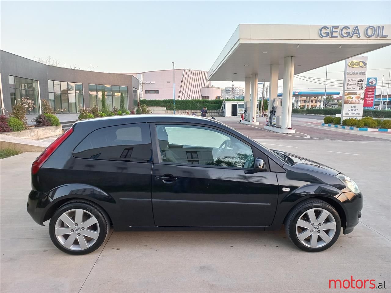 2006' Ford Fiesta photo #5