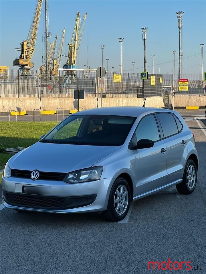2009' Volkswagen Polo photo #5