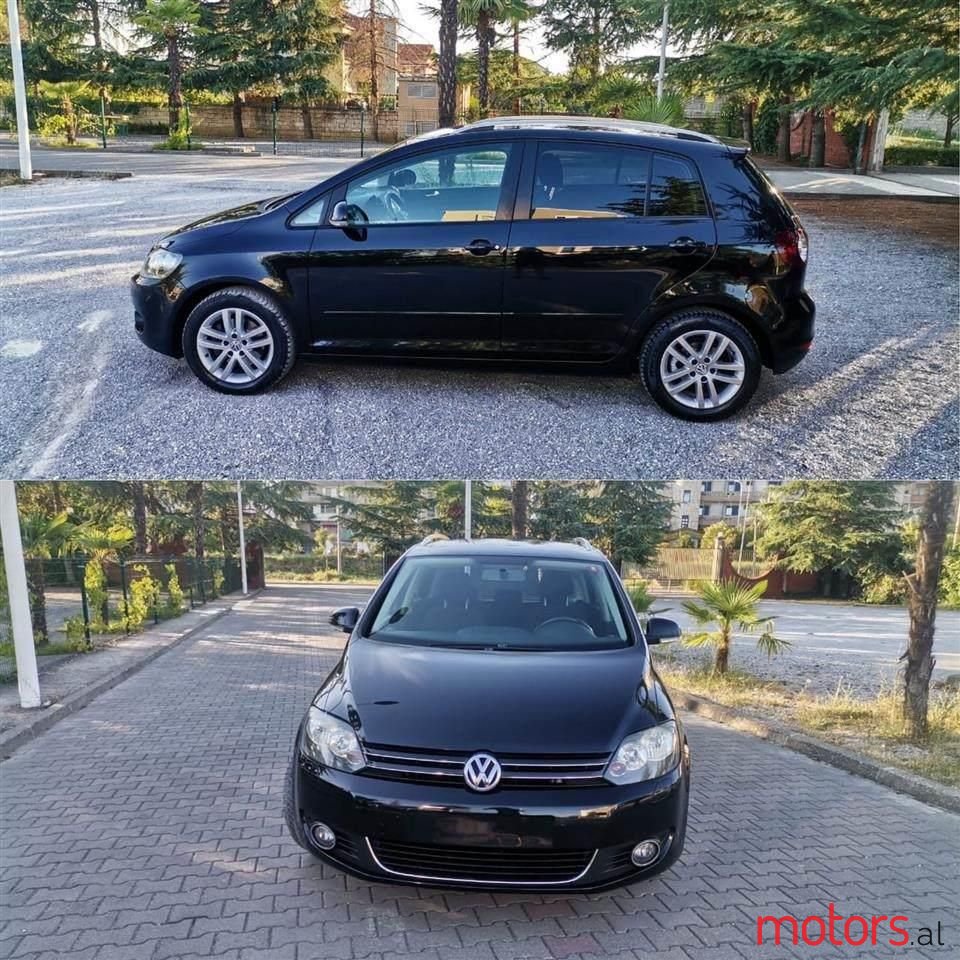 2011' Volkswagen Golf Plus photo #2