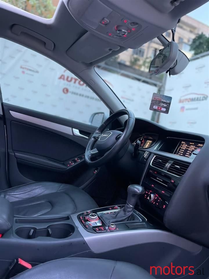 2012' Audi A4 photo #6