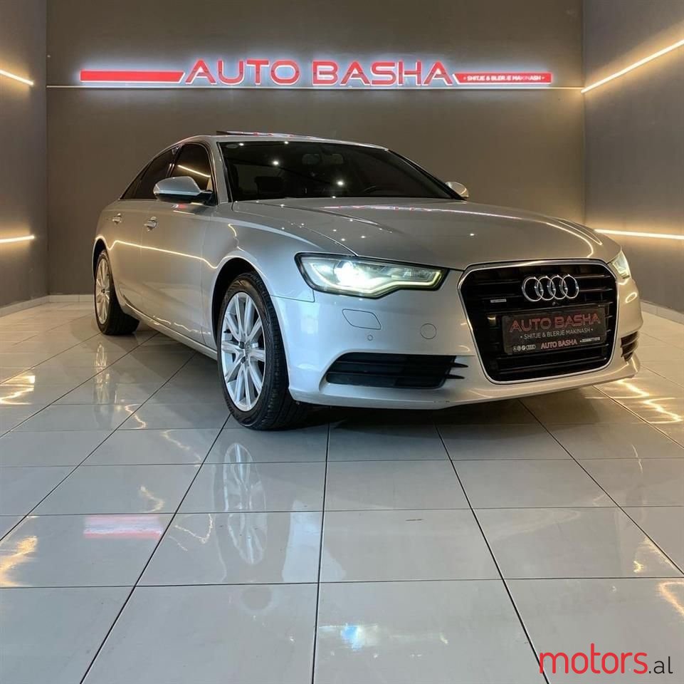 2013' Volkswagen Golf photo #1