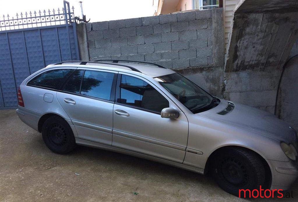 2002' Mercedes-Benz C 270 photo #2
