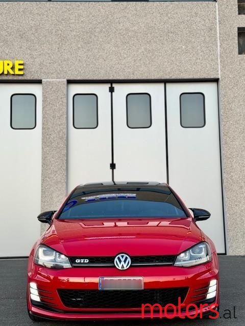 2015' Volkswagen Golf photo #6