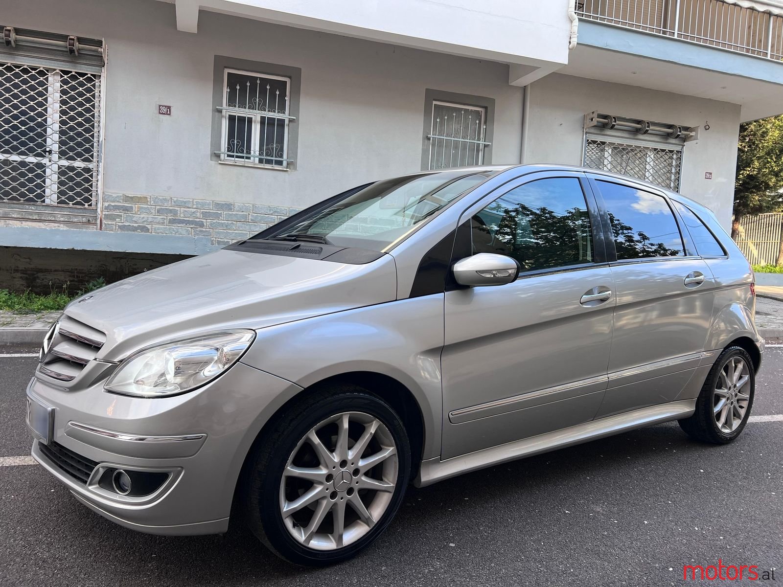 2006' Mercedes-Benz B 170 photo #1