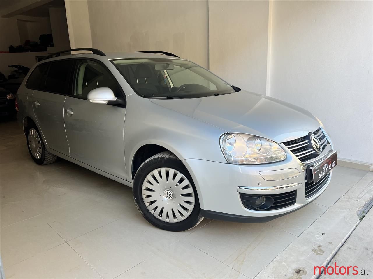 2009' Volkswagen Golf photo #1