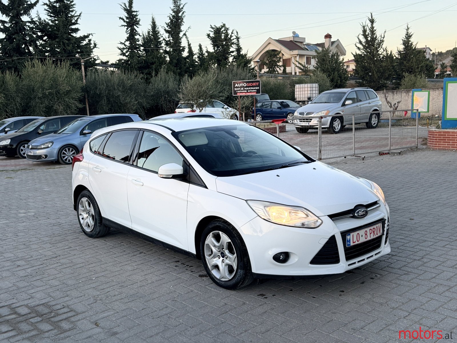 2014' Ford Focus photo #2