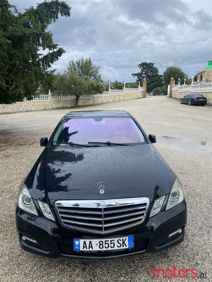 2009' Mercedes-Benz E 220 photo #5